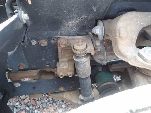 いすゞエルフ平ボディ小型（2t・3t）[写真09]