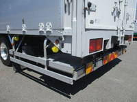 三菱ふそうファイターアルミウイング中型（4t）[写真13]