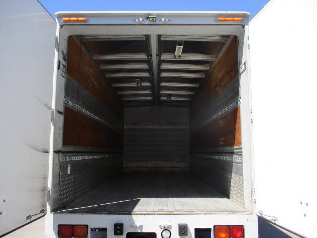 三菱ふそうファイターアルミウイング中型（4t）[写真15]