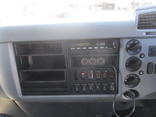 三菱ふそうファイターアルミウイング中型（4t）[写真31]