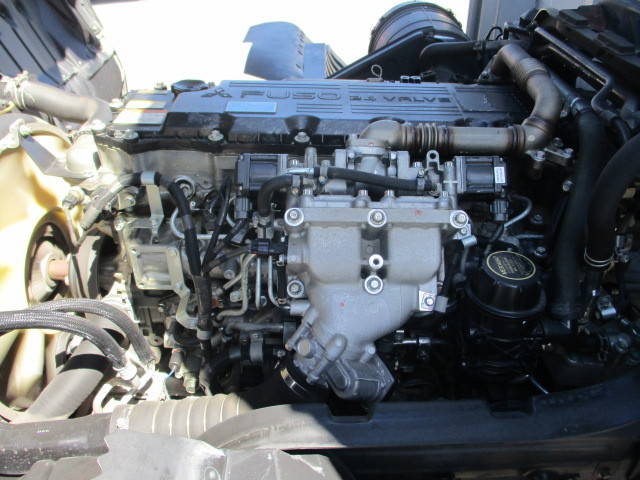 三菱ふそうファイターアルミウイング中型（4t）[写真32]