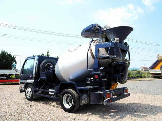 いすゞエルフミキサー車（コンクリートミキサー）小型（2t・3t）[写真02]