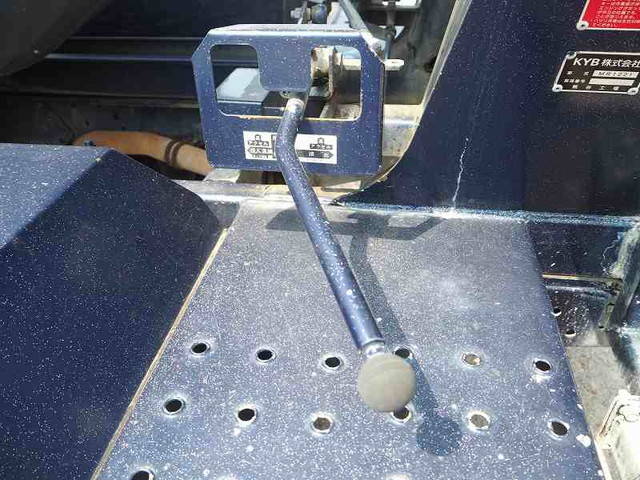 いすゞエルフミキサー車（コンクリートミキサー）小型（2t・3t）[写真21]