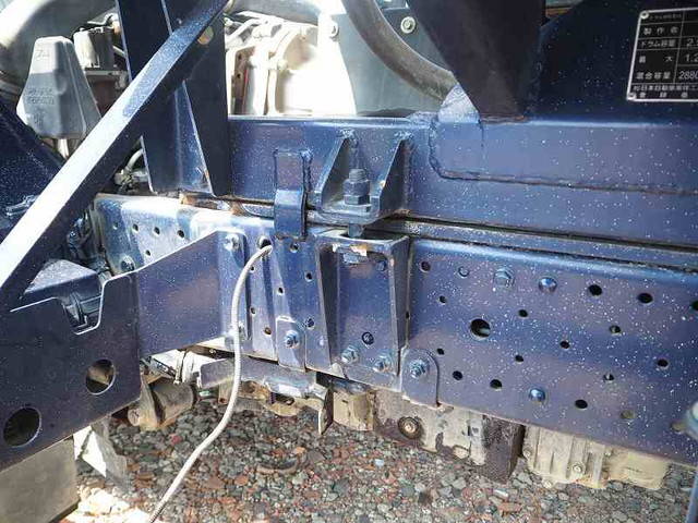 いすゞエルフミキサー車（コンクリートミキサー）小型（2t・3t）[写真25]