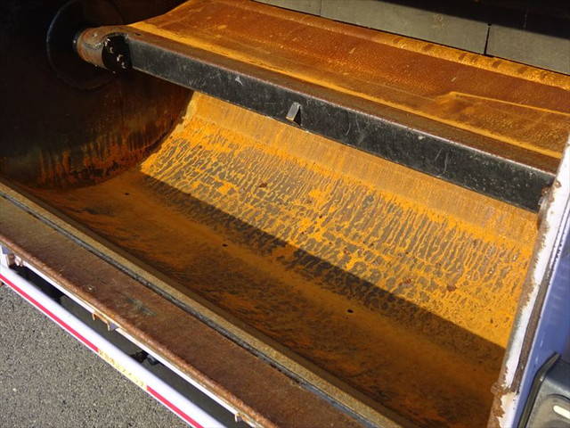 三菱ふそうファイターパッカー車（塵芥車）中型（4t）[写真14]