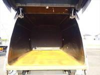 三菱ふそうファイターパッカー車（塵芥車）中型（4t）[写真19]