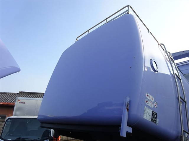 三菱ふそうファイターパッカー車（塵芥車）中型（4t）[写真33]