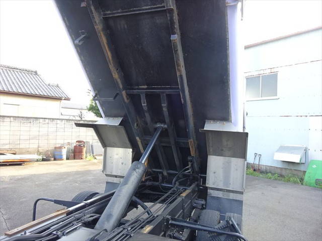 三菱ふそうファイターパッカー車（塵芥車）中型（4t）[写真09]