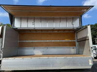 いすゞフォワードアルミウイング中型（4t）[写真10]