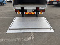 いすゞフォワードアルミウイング中型（4t）[写真12]