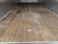 いすゞフォワードアルミウイング中型（4t）[写真16]