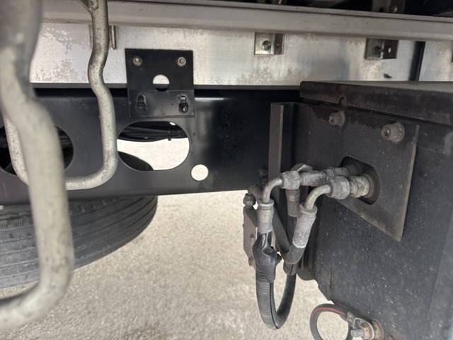 いすゞフォワードアルミウイング中型（4t）[写真20]