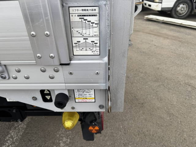 いすゞフォワードアルミウイング中型（4t）[写真28]