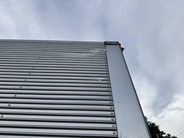 いすゞフォワードアルミウイング中型（4t）[写真29]