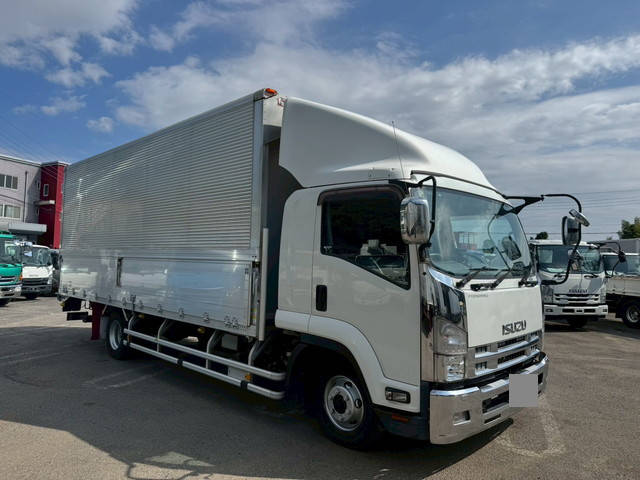 いすゞフォワードアルミウイング中型（4t）[写真03]