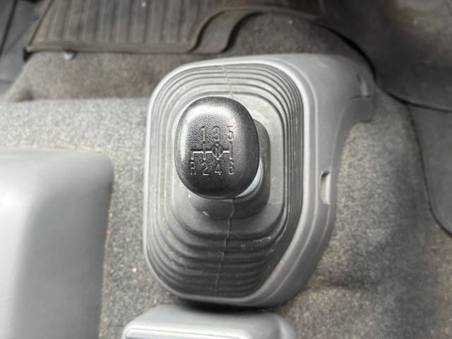 いすゞフォワードアルミウイング中型（4t）[写真35]