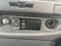 いすゞフォワードアルミウイング中型（4t）[写真37]