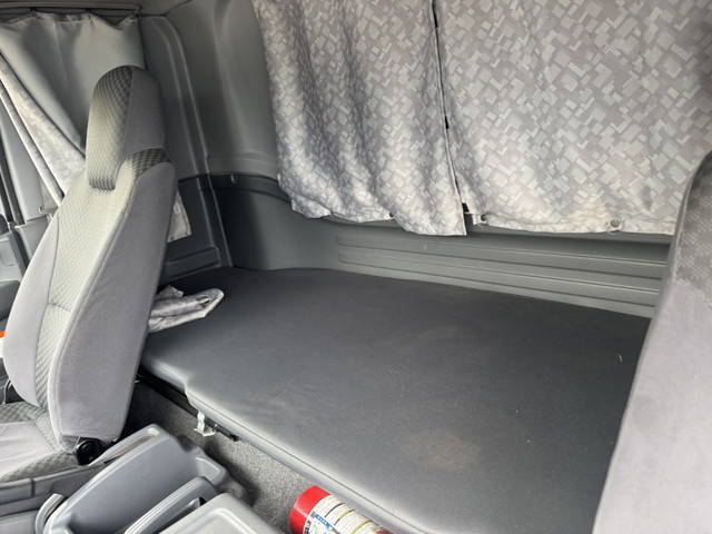 いすゞフォワードアルミウイング中型（4t）[写真40]