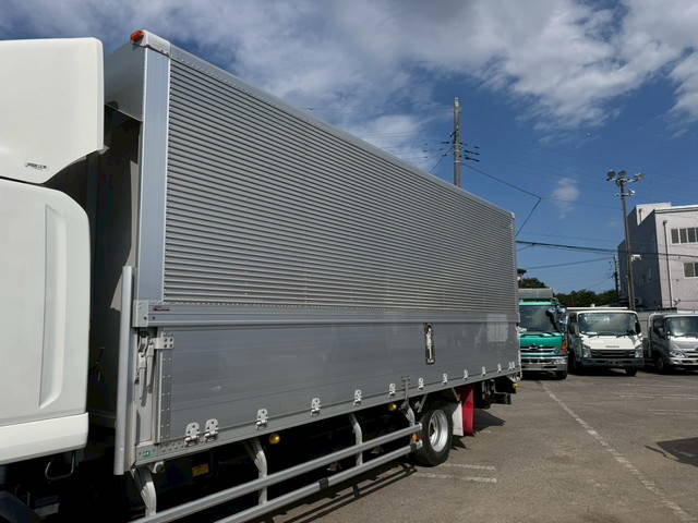 いすゞフォワードアルミウイング中型（4t）[写真06]