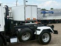 いすゞエルフコンテナ専用車小型（2t・3t）[写真05]