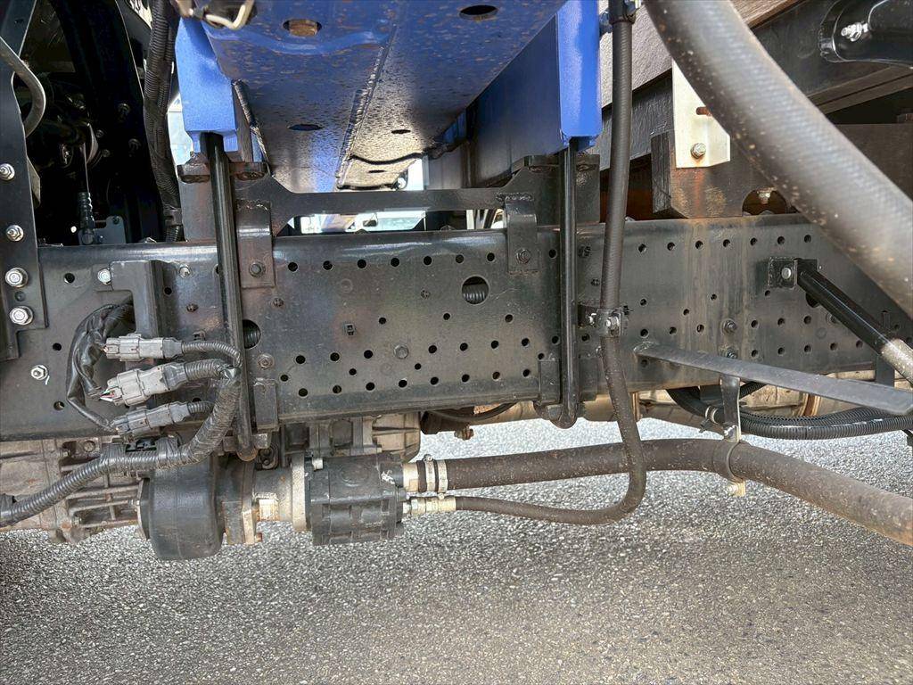 いすゞフォワードクレーン4段中型（4t）[写真11]