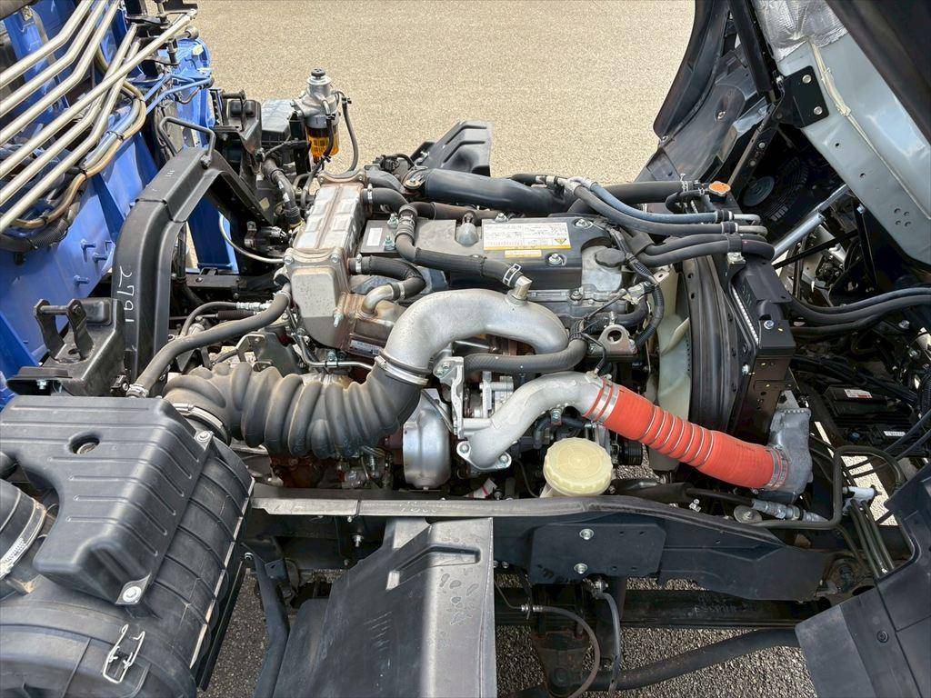 いすゞフォワードクレーン4段中型（4t）[写真15]