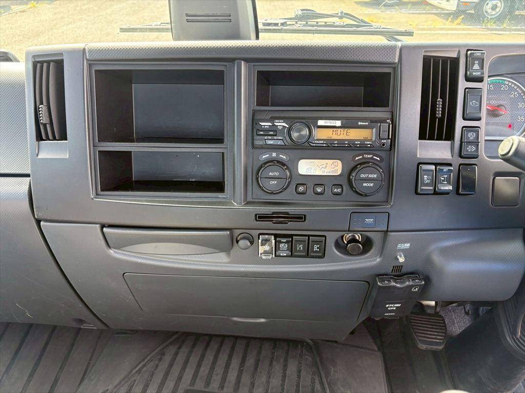 いすゞフォワードクレーン4段中型（4t）[写真18]