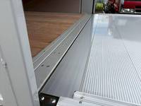 三菱ふそうファイターアルミウイング中型（4t）[写真13]