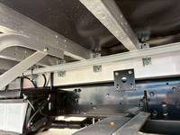 三菱ふそうファイターアルミウイング中型（4t）[写真16]