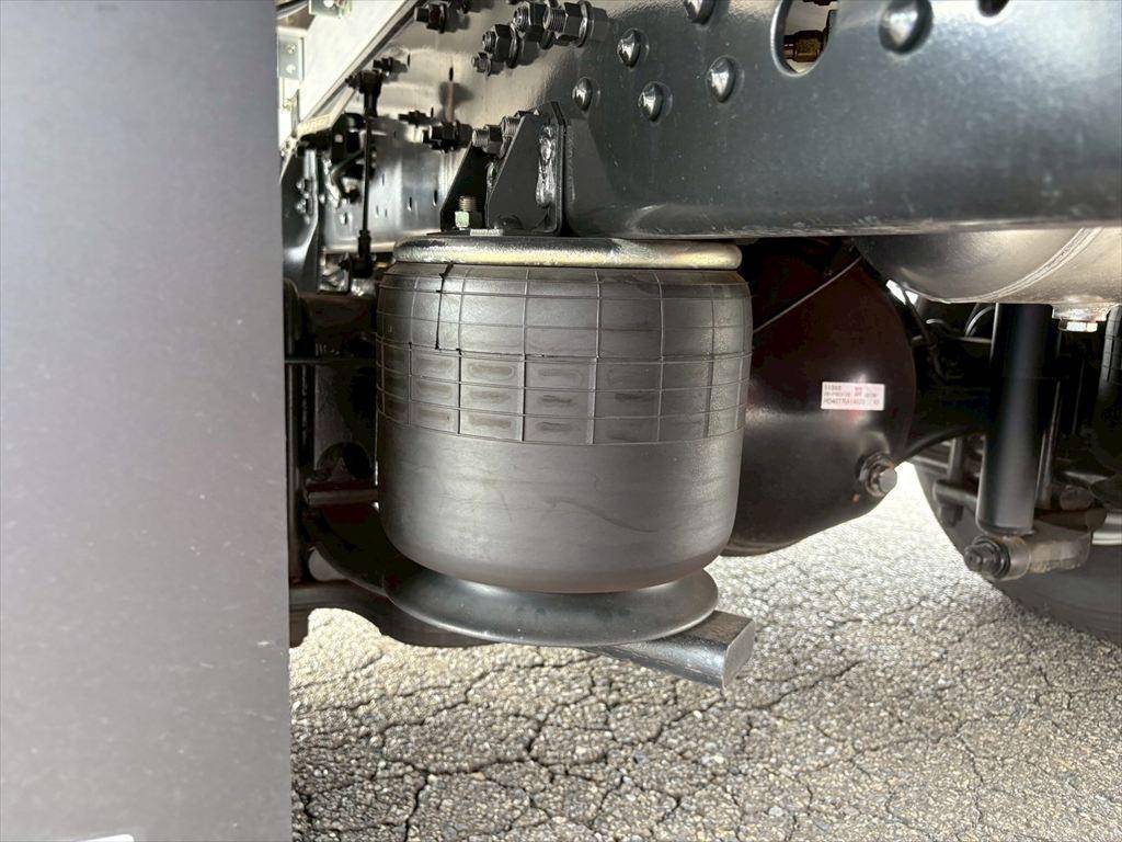 三菱ふそうファイターアルミウイング中型（4t）[写真17]