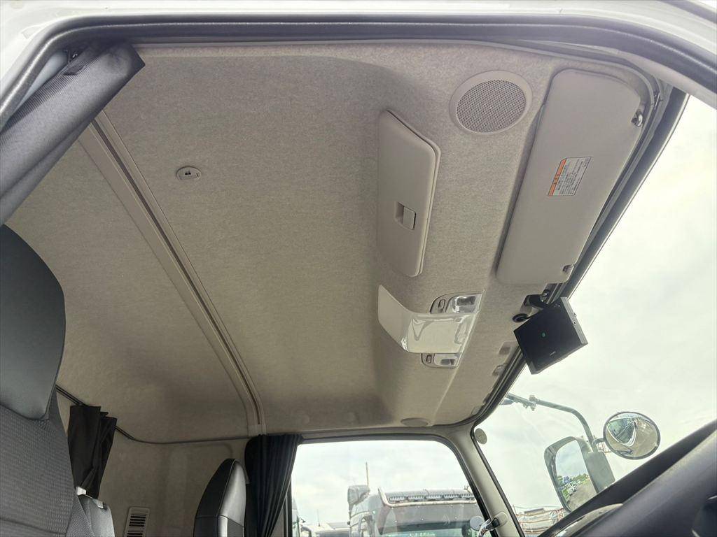 三菱ふそうファイターアルミウイング中型（4t）[写真23]