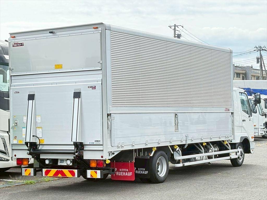 三菱ふそうファイターアルミウイング中型（4t）[写真04]