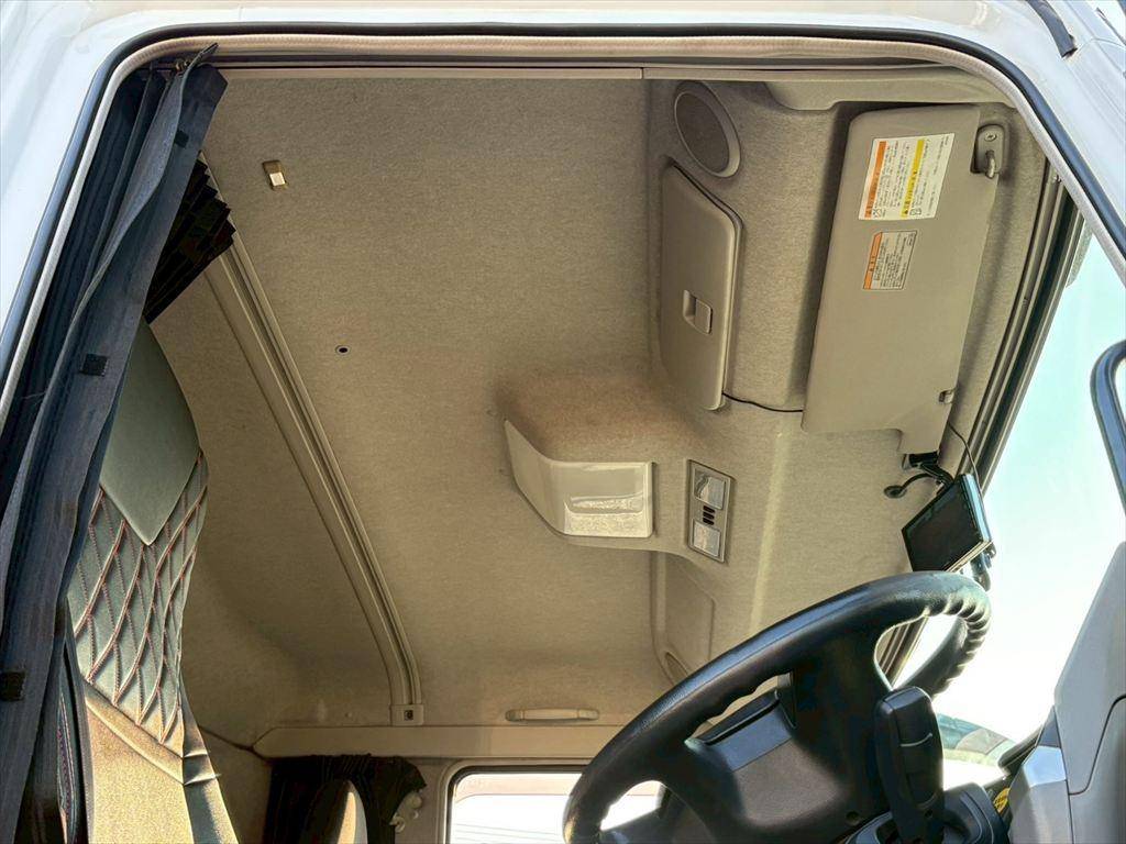 三菱ふそうスーパーグレートアルミブロック大型（10t）[写真21]