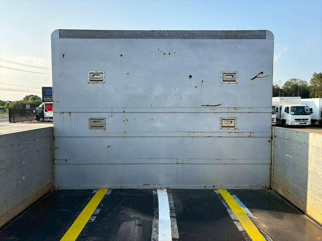 三菱ふそうスーパーグレートアルミブロック大型（10t）[写真07]