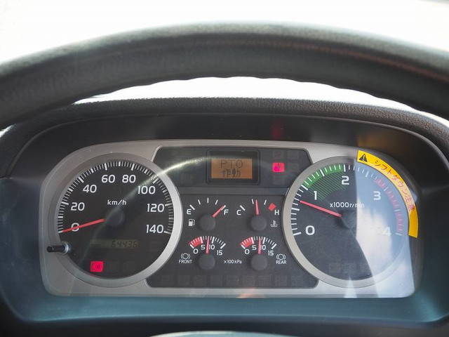 日野レンジャークレーン4段中型（4t）[写真40]