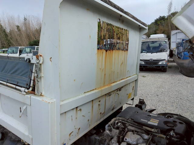 いすゞエルフダンプ小型（2t・3t）[写真12]