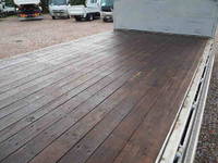 いすゞフォワードアルミウイング中型（4t）[写真11]