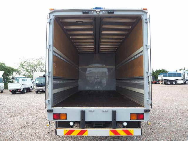 いすゞフォワードアルミウイング中型（4t）[写真11]