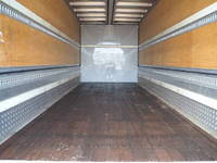 いすゞフォワードアルミウイング中型（4t）[写真13]