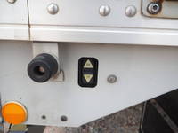 いすゞフォワードアルミウイング中型（4t）[写真19]