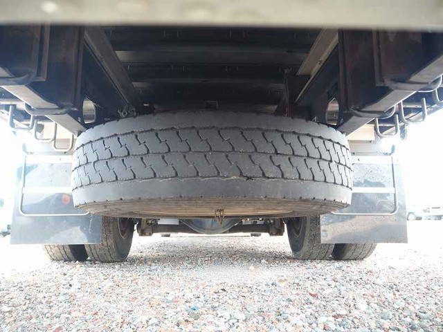 いすゞフォワードアルミウイング中型（4t）[写真19]