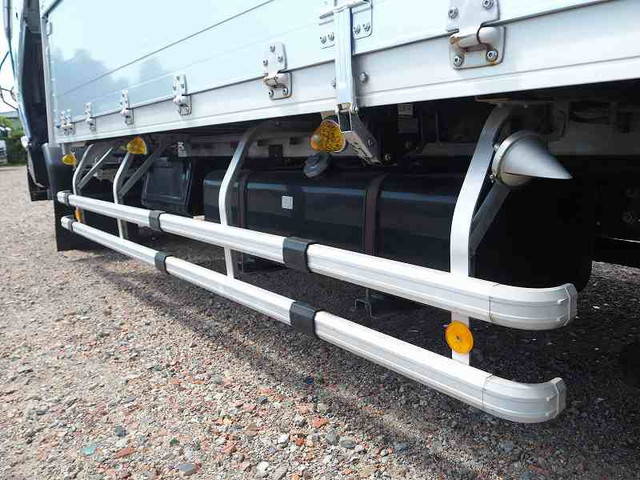 いすゞフォワードアルミウイング中型（4t）[写真21]