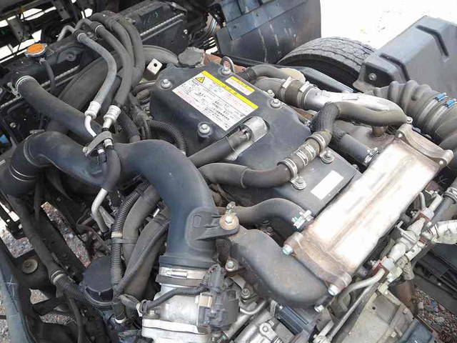 いすゞフォワードアルミウイング中型（4t）[写真28]