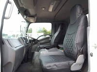 いすゞフォワードアルミウイング中型（4t）[写真31]