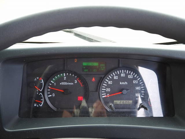 いすゞフォワードアルミウイング中型（4t）[写真37]