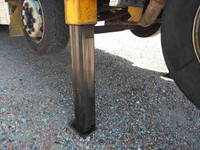 いすゞギガセルフローダー大型（10t）[写真12]