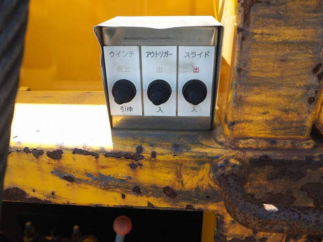 いすゞギガセルフローダー大型（10t）[写真15]