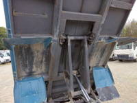 いすゞエルフダンプ小型（2t・3t）[写真20]