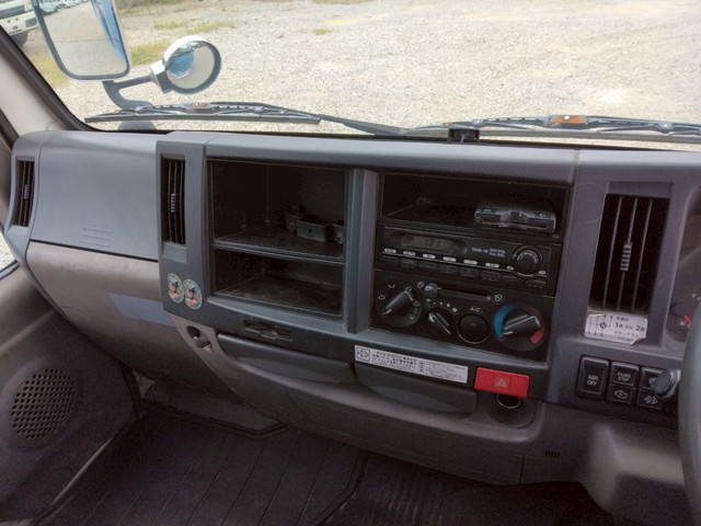 いすゞエルフダンプ小型（2t・3t）[写真32]