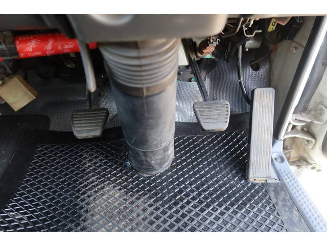 いすゞエルフ平ボディ小型（2t・3t）[写真36]